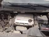 A picture of Toyota Sienna 05