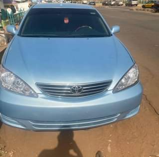 A picture of 06 Toyota Camry LE