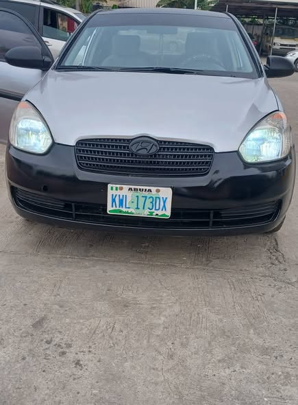 A picture of Hyundai accent 2008