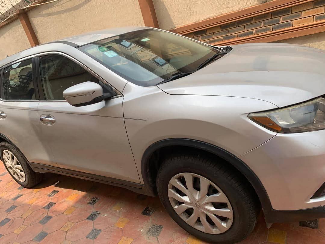 A picture of 2014 Nissan rogue