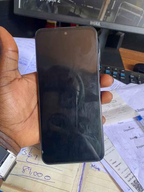 A picture of Redmi note 10 5g plus 100k ..need a better machine