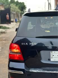 A picture of foreign use GLk 350 2011