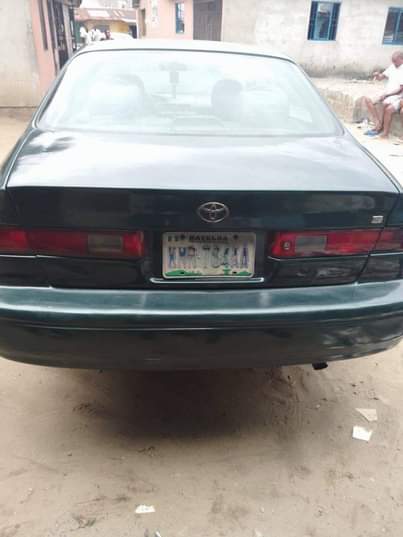 A picture of 2001 Toyota Camry