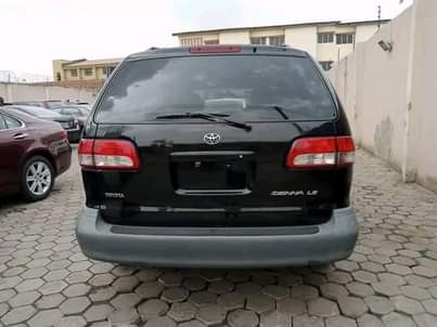 A picture of Toyota Sienna LE 2003 Model for sale N1 450m WhatsApp