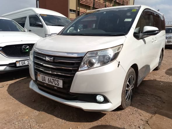 A picture of Toyota Noah Model 2016 For Sale 0787181703 0704482571 Call Whatsapp