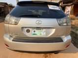 A picture of Rx330 2005