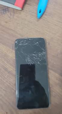 A picture of Samsung A70 ina kleki