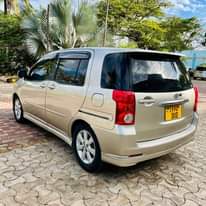 A picture of Contact 0713818761 Toyota Raum 10 9Milioni