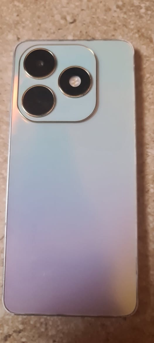 A picture of USED TECNO SPARK 20 PRO 256GB