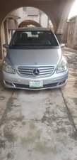 A picture of Mercedes G180 Wagon