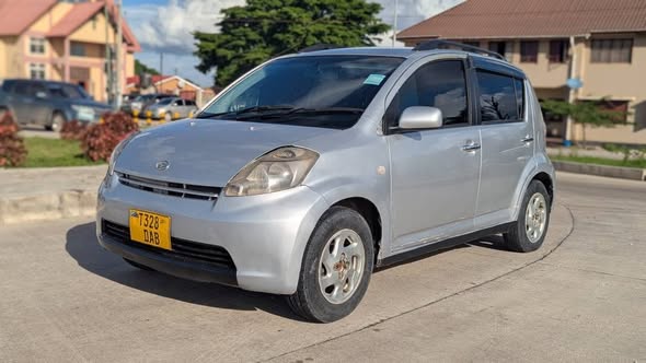 A picture of TOYOTA PASSO FULL DOCUMENT FULL AC CC 990 BEI 4