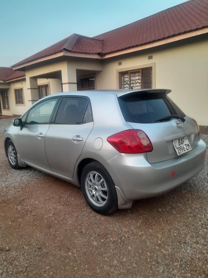 toyota auris