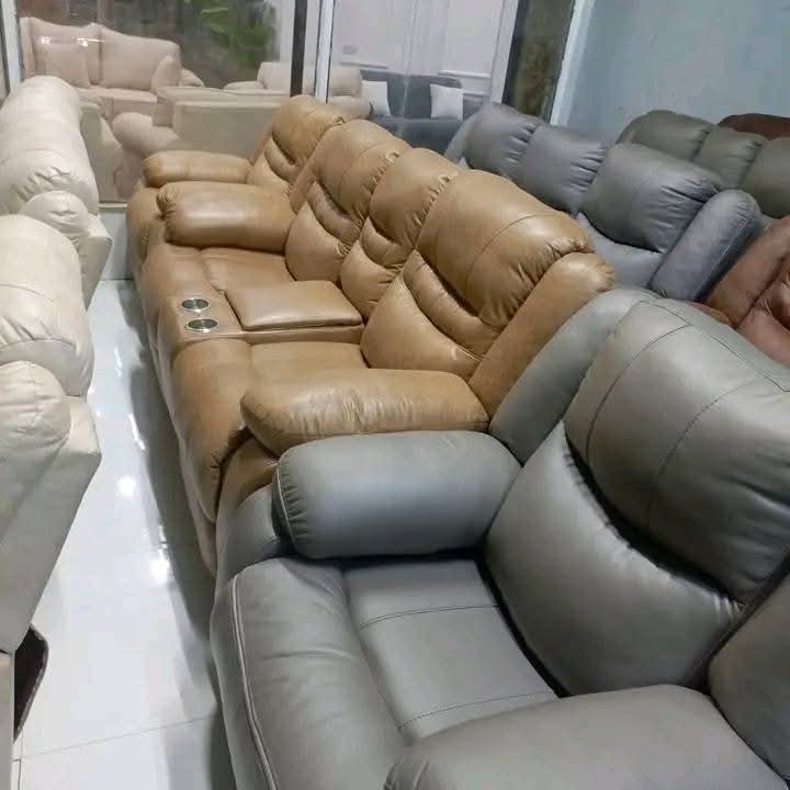A picture of Coaches sofa set