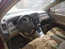 A picture of Toyota Highlander 06