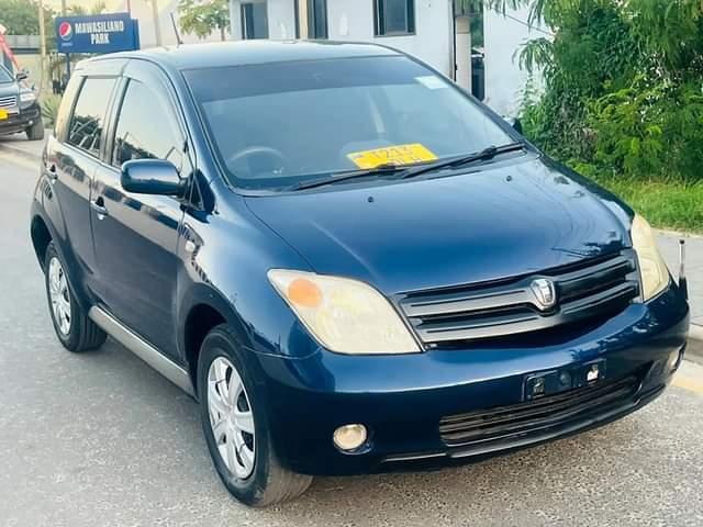 A picture of Toyota IST inauzwa