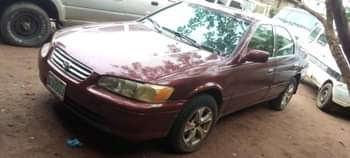 A picture of Camry 2 2