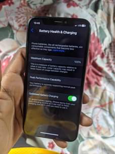 A picture of iphone x
