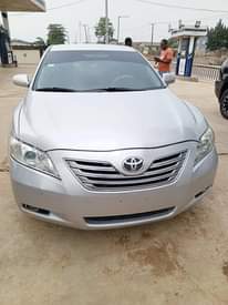A picture of 3 weeks old Toyota Camry 2009