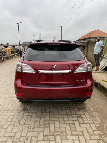 A picture of 2012 RX350