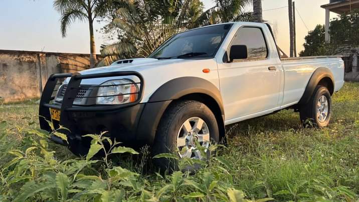 A picture of Toyota Hilux 3L