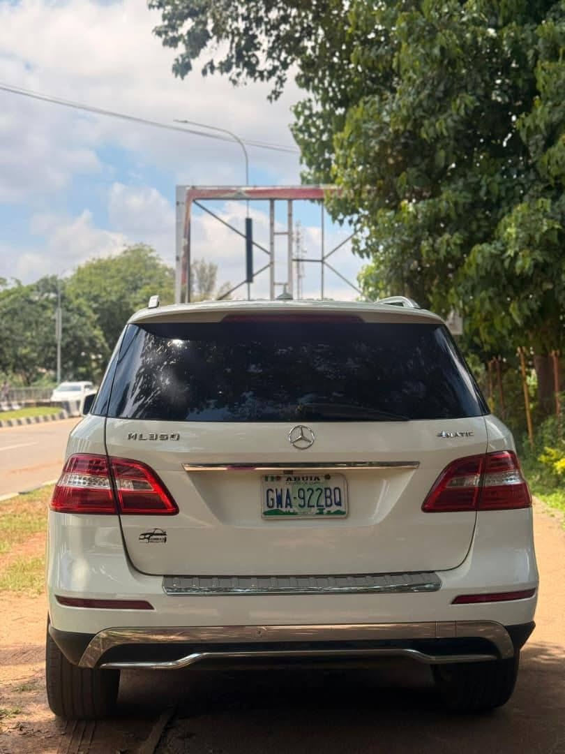 A picture of DEAL OF THE WEEK Local Used 2013 Benz ML350 Custom