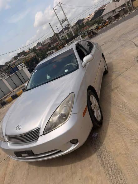 A picture of Grade A First Body lexus es 330