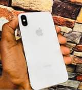 A picture of Iphone X