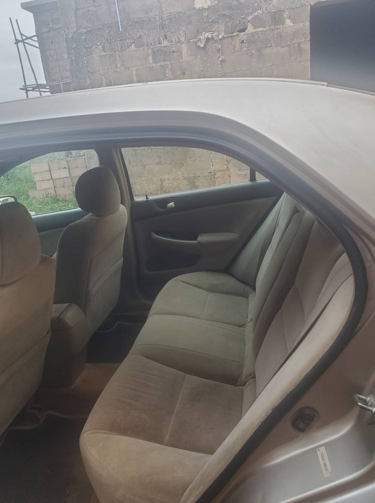 A picture of Honda Accord 2005