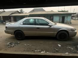 A picture of N800 000 FOR TOYOTA CAMRY TINY LIGHT Buyer settles 50k