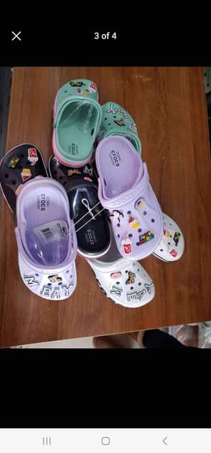 crocs