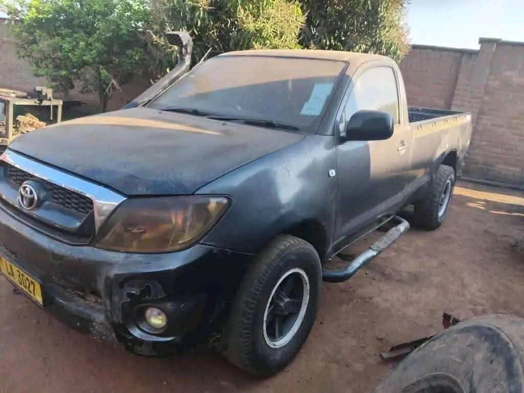 used toyota hilux