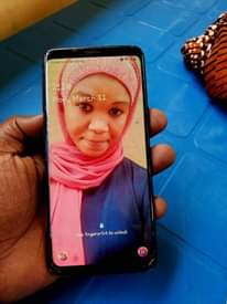 A picture of Samsung s9