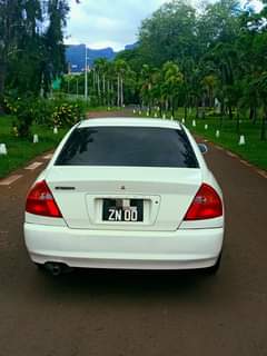mitsubishi lancer