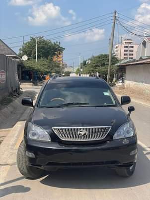 A picture of Toyota harrier