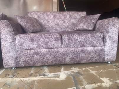 A picture of Sofa la watu 6