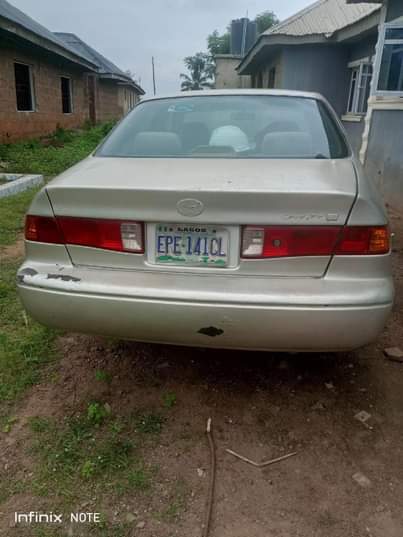 A picture of Toyota Camry 02 for sale