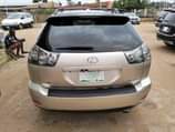 A picture of Lexus RX330