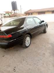 A picture of Toyota Camry pencil new baked on first body untouched engine