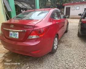 A picture of SUPER SHARP AND FAULTLESS 2013 HYUNDAI ACCENT EVERYTHING IS INTACT
