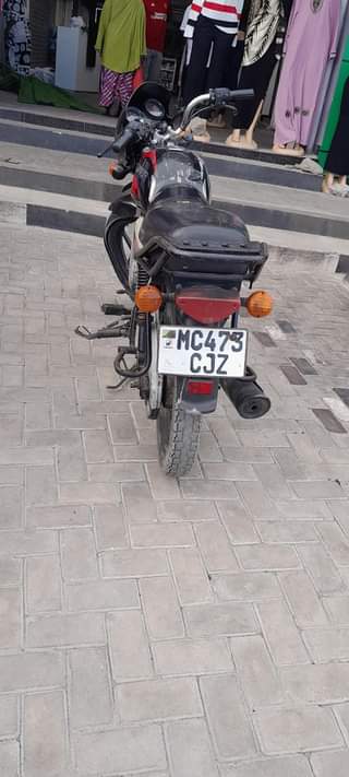 A picture of Boxer x 125