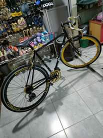 A picture of UK Used Sports Road Bikes size 28 Ugx.650 000 