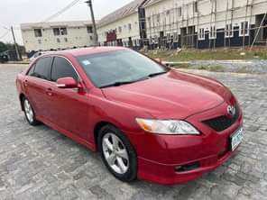 A picture of This is crystal clean Camry 2009 model sport utility pure