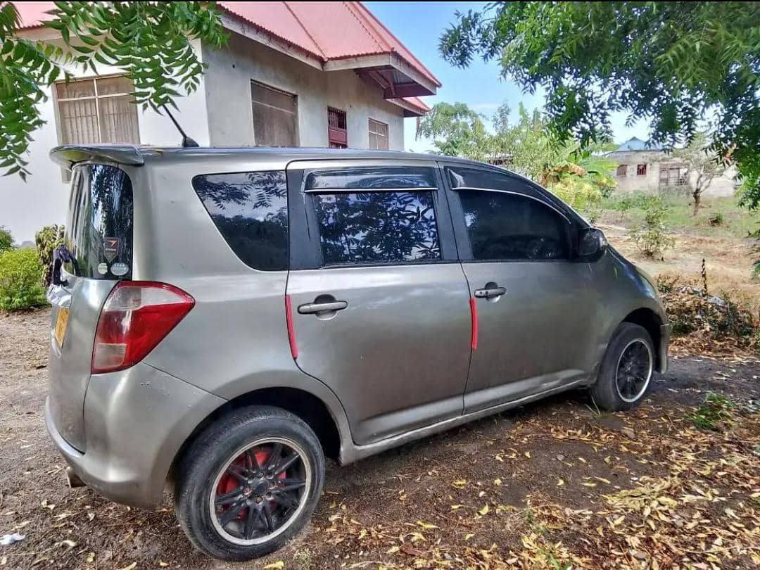 A picture of Toyota. Ractis Price. 7m Engine cc 1290 Gear Box safi