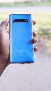 A picture of Samsung s10plus 5G