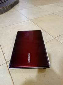 A picture of Samsung laptop core i5
