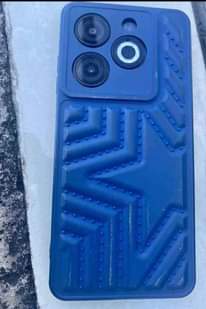A picture of Infinix Smart 8 gb 64 imenyooka 0775 496 059 Bado