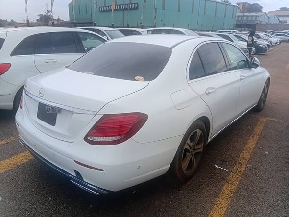A picture of Mercedes Benz E220d