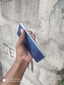 A picture of SAMSUNG S10
