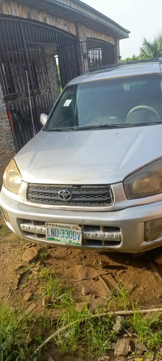 A picture of Toyota Rav4 2003