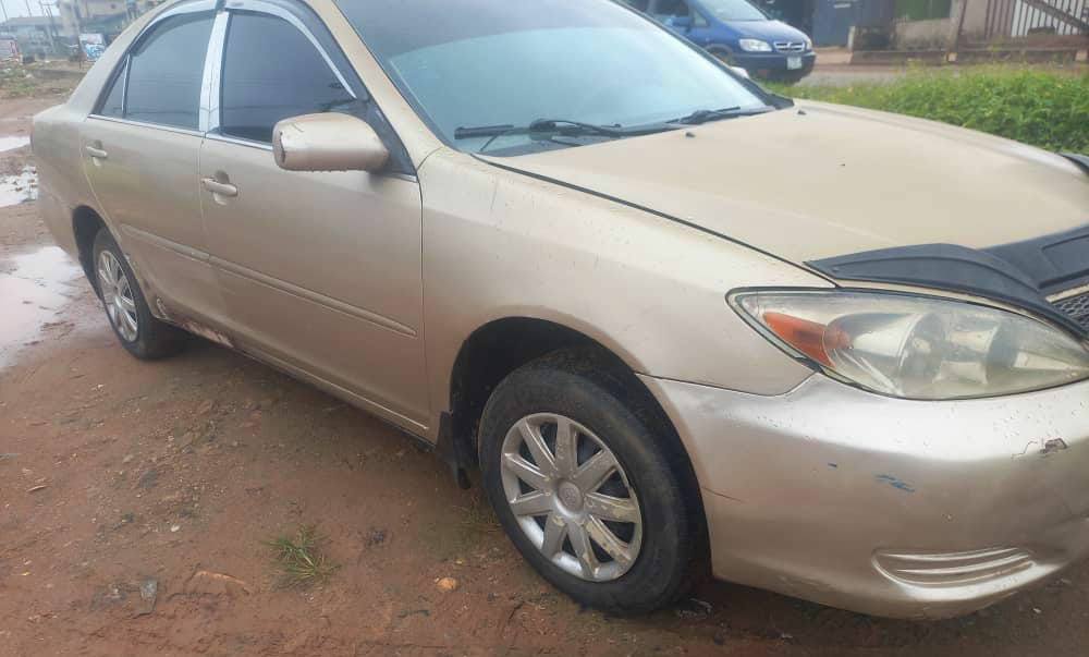 A picture of Toyota Camry 2004. Pure first body.